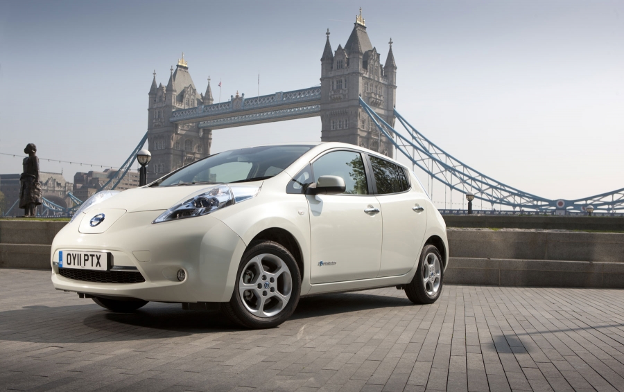 El Nissan Leaf reduce su precio a 33.900€
