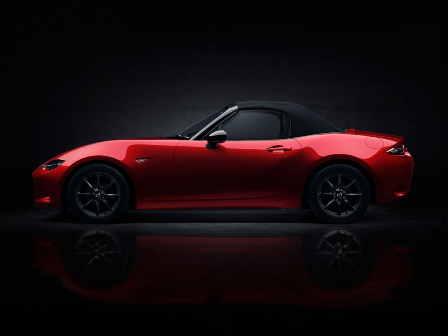 Mazda presenta su nuevo coche deportivo: el MX5