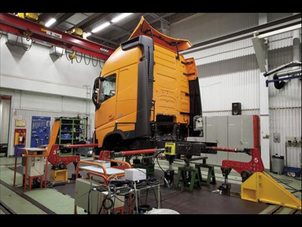 Pruebas de calidad efectuadas en el nuevo Volvo FH